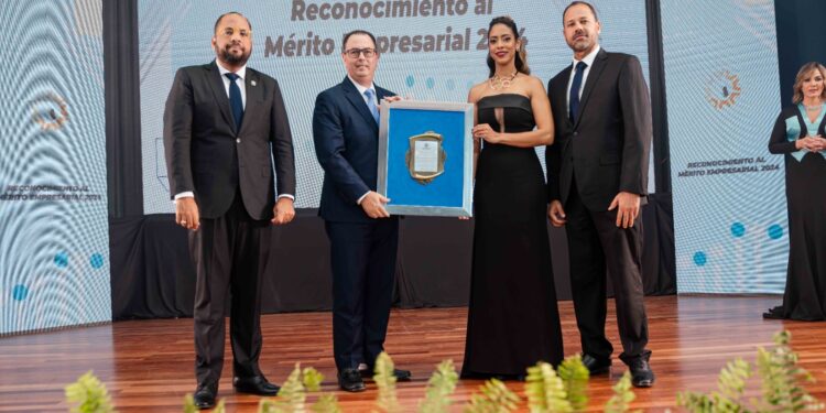 Banco Popular es reconocido por el Consejo Empresarial por el Desarrollo de San Cristóbal