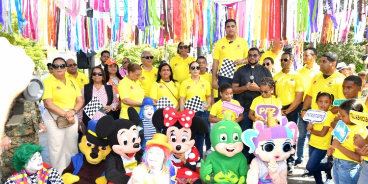 Kelvin Cruz inaugura Olimpiadas Infantiles Municipales La Vega 2024