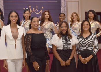 Presentan candidatas de Señorita San Cristóbal 2024