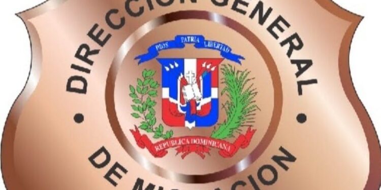 Migración explica proceso para obtención permiso de salida del país de un menor de edad