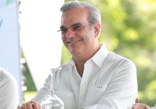 Abinader encabezará cinco inauguraciones de obras y entregará títulos de propiedad este sábado en el Gran Santo Domingo
