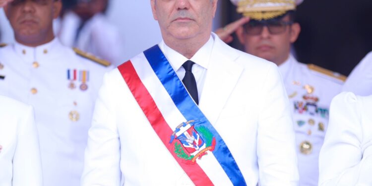 Presidente Abinader dice RD tiene condiciones óptimas para duplicar su economía en próximos 12 años