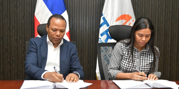 INTRANT y Cervecería Nacional Dominicana se unen para mejorar la seguridad de peatones y motociclistas en intersecciones de alto tráfico