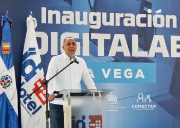 Nelson Arroyo destaca proyecto de Indotel en apoyo a la tecnología educativa