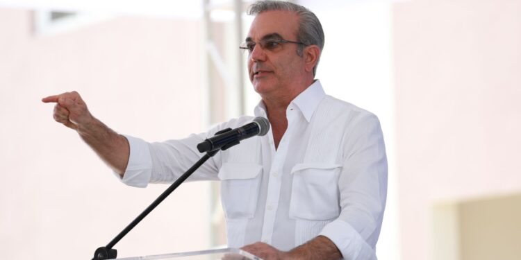 Presidente Abinader dice en próximos 4 años va a profundizar lucha contra corrupcion