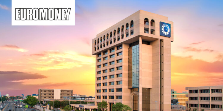 Popular es premiado por Euromoney por su gestión de divisas