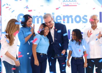 Presidente Abinader llama a sectores de la sociedad a trabajar en un Pacto por la Calidad de la Educación