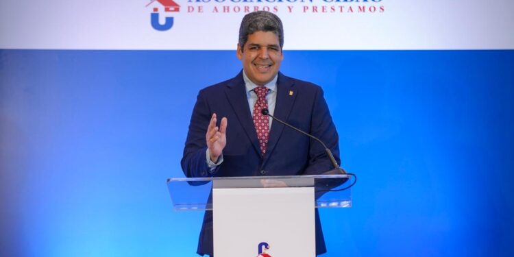 Experto llama a la comunidad periodística de RD a elevar el valor de la ética y la credibilidad&nbsp;