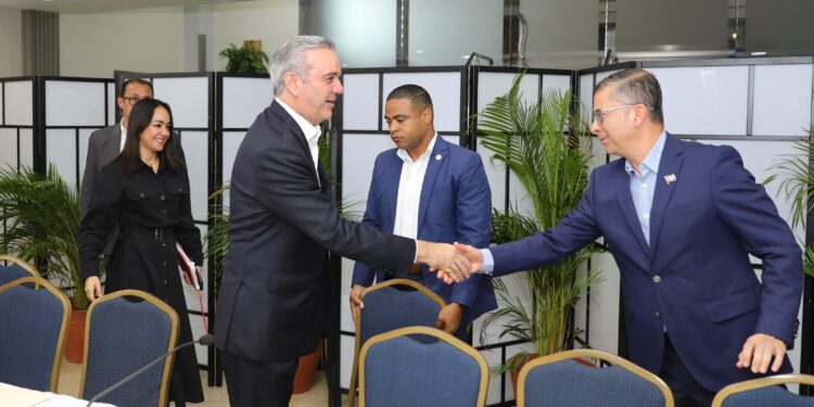 Presidente Abinader encabeza reunión de seguimiento al Plan de Seguridad Ciudadana
