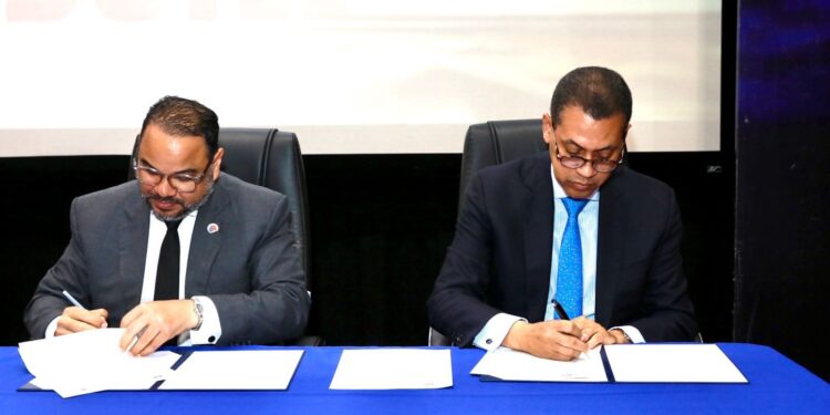 INDOTEL y Defensor del Pueblo acuerdan promover la inclusión tecnológica