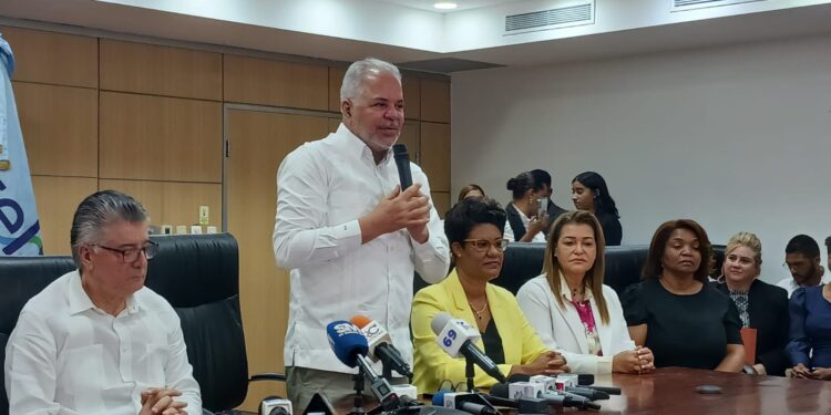 EGEHID y ONAPREP acuerdan incorporar privados de libertad a reforestación de cuencas del país