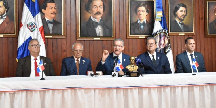 Instituto Duartiano denuncia presiones para otorgar residencia a haitianos con acta de nacimiento extranjería