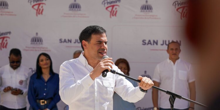 Roberto Ángel: Gobierno profundiza programas para reducir pobreza extrema y exclusión social