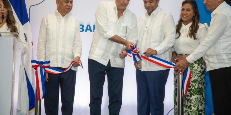 Gobierno de Luis Abinader ha invertido y ejecuta obras viales, reparación de viviendas, agua y agricultura por más de RD$2,900 millones en Sánchez Ramírez