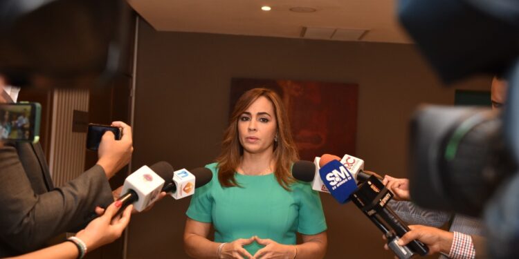 COPARDOM en desacuerdo reforma laboral en estos momentos