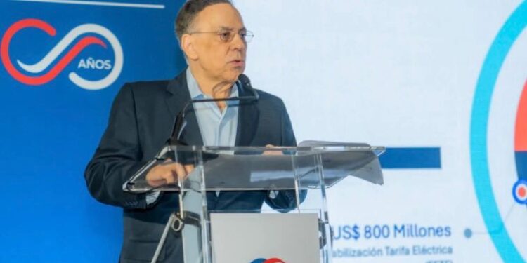 CUED aclara que las EDE no han fijado posición a favor ni en contra de instalación de paneles solares