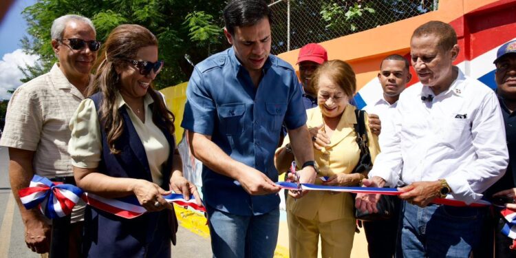 Propeep revitaliza espacios públicos y promueve la inclusión social en Sánchez Ramírez