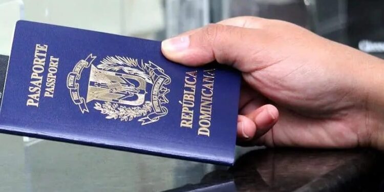 Dirección General de Pasaportes proyecta cerrar 2024 con 800 mil pasaportes emitidos, cuadruplicando la emisión de 2005