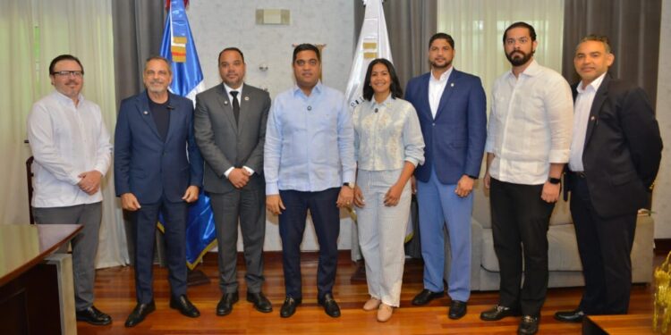 Ministro de Deportes suspende academias independientes hasta iniciar proceso de registro y regulación