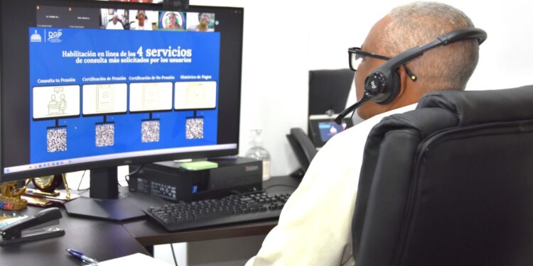 DGJP y Consulado Dominicano en Madrid realizan encuentro con dominicanos en España