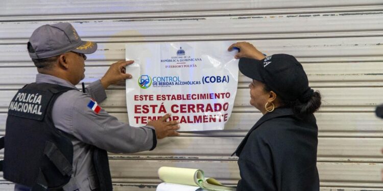 Ministerio de Interior y Policía cierra un centro nocturno y notifica a otros 14 por incumplimiento de la ley durante Operación Garantía de Paz NOTA DE