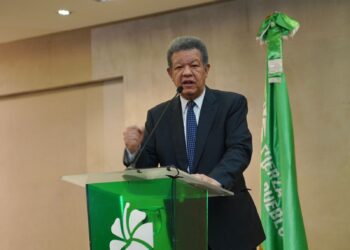 Leonel asegura que el gobierno del PRM está descarrilado