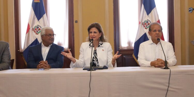 Vicepresidenta Raquel Peña inicia entrega de bonos navideños a juntas de vecinos de todo el país a través de gobernaciones provinciales