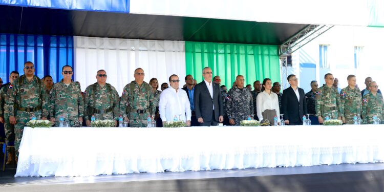 Presidente Abinader pone marcha operativo Navidad con Garantía de Paz 2024, con más de 19 mil miembros de la Policía Nacional y las Fuerzas Armadas