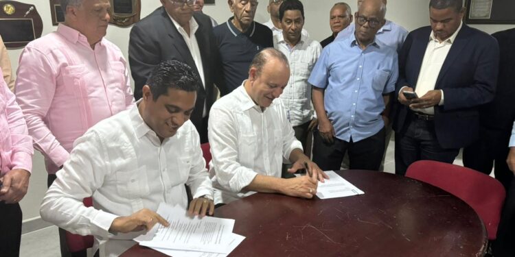 Alcaldía y MIDEREC firman preacuerdo para impulsar el deporte en Santiago»