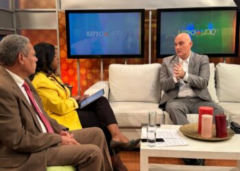 Isa Contreras informa en enero próximo vuelve a las aulas; se siente satisfecho con los logros en el Ministerio de Economía