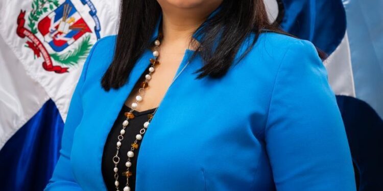 Presidente Abinader designa a Mildred Gabriela Martínez Mejía como nueva directora de la Oficina Nacional de Estadística