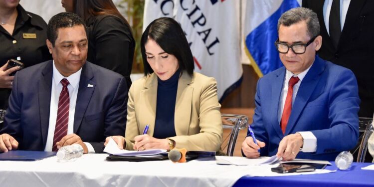 Firman acuerdo interinstitucional para fortalecer políticas municipales de lucha contra el trabajo infantil