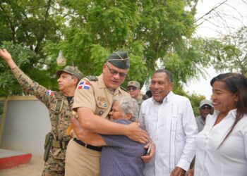 Ministerio de Defensa realiza operativo médico en Duvergé en beneficio de miles de residentes