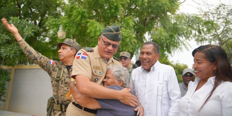 Ministerio de Defensa realiza operativo médico en Duvergé en beneficio de miles de residentes