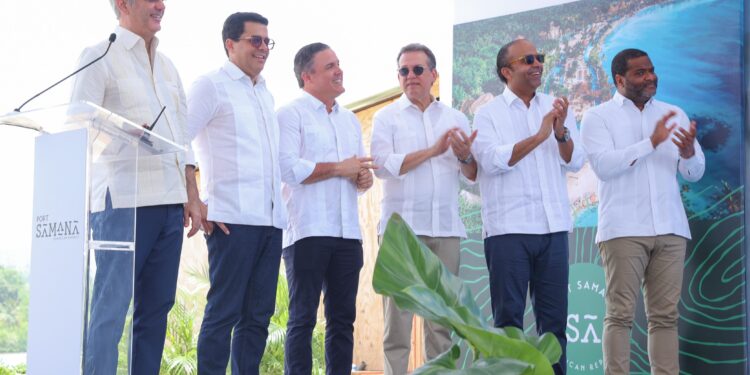 Presidente Abinader deja iniciados los trabajos del Puerto Turístico «Samaná Port.»