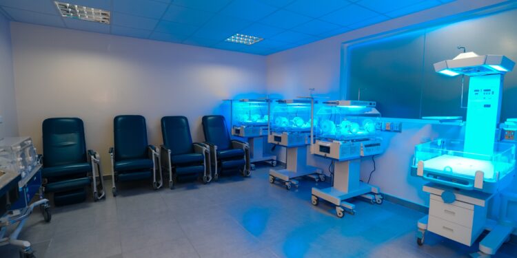 Banco Popular Dominicano, Primera Dama y Servicio Nacional de Salud remozan la Maternidad Doña Renée Klang de Guzmán