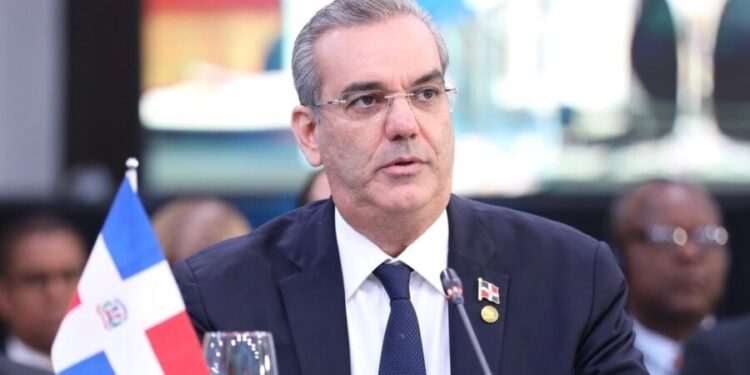 Director general de la OIT elogia liderazgo de Luis Abinader por su compromiso con la justicia social