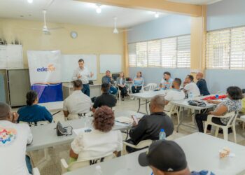 Edesur desarrolla plan de readecuación del sistema eléctrico en Cristo Rey