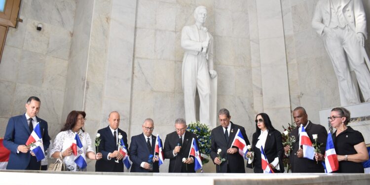 Duartianos tributan a Francisco del Rosario Sánchez en 164 aniversario de su fallecimiento