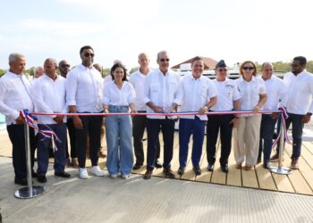 Montecristi avanza con apoyo del Gobierno: Presidente Abinader inaugura muelle en Cayo Yuti y escuela básica