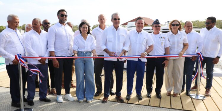 Montecristi avanza con apoyo del Gobierno: Presidente Abinader inaugura muelle en Cayo Yuti y escuela básica