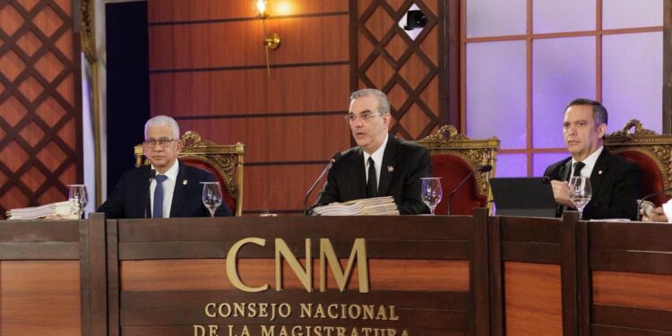 Presidente Abinader convoca al Consejo Nacional de la Magistratura