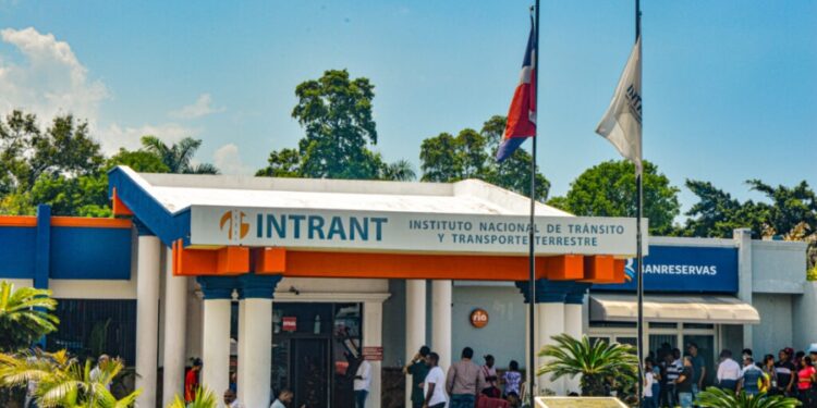 INTRANT y su director presentan querella penal por soborno, lavado y chantaje contra empresa Dekolo