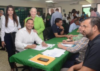 Este sábado continúa con alta concurrencia el proceso de inscripción en el Congreso Nacional Elector de Fuerza del Pueblo