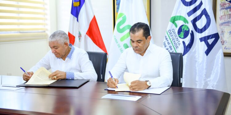 DIDA y OMSA firman acuerdo impactará a más de 70 mil afiliados con campaña que “Nadie Juegue con Tus Derechos”