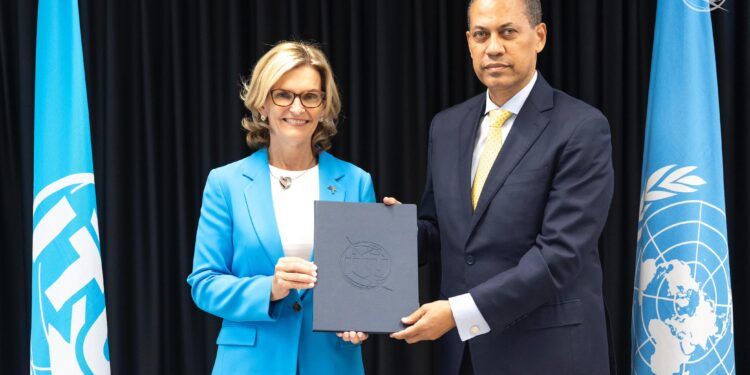 República Dominicana firma acuerdo con la UIT transformará dos provincias en ciudades inteligentes