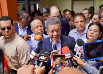 Elecciones internas de la Fuerza del Pueblo registran participación masiva; Leonel la define como “demostración contundente”