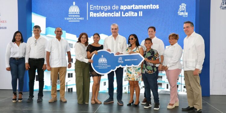 Presidente Abinader encabeza inauguración del Residencial Lolita II con entrega de 140 apartamentos en Hato Nuevo, beneficiando a 560 personas