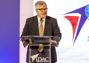Secretario general OACI reconoce labor del IDAC y crecimiento transporte aéreo en RD