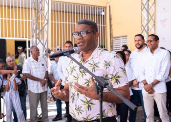 Propeep impacta con servicios sociales en el corazón del emblemático barrio San Carlos; Distrito Nacional